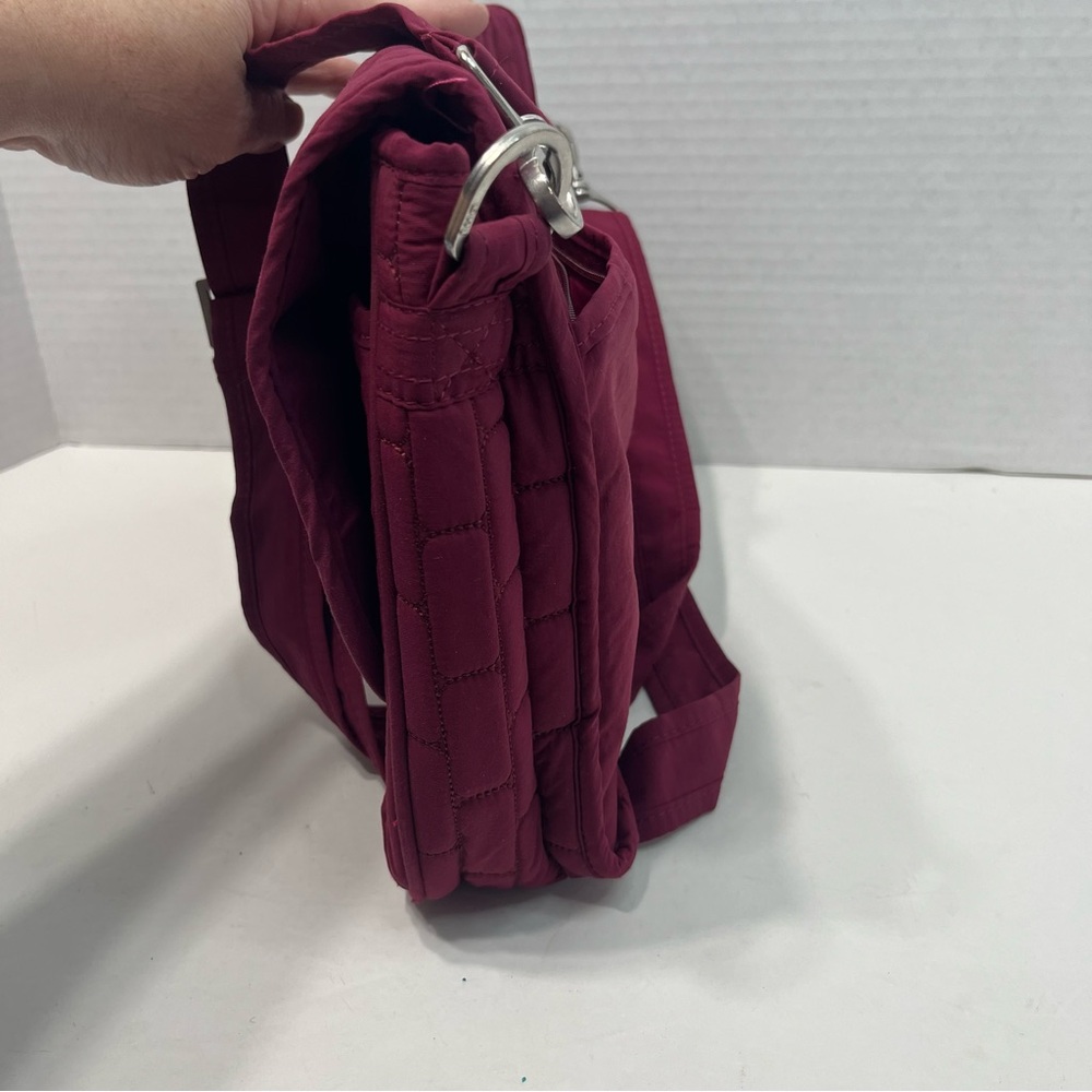 LUG Quilted Crossbody purse bag - Picture 8 of 15